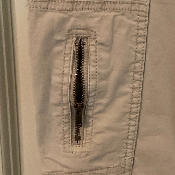 Sonoma Women’s Life + Style Straight Leg Tan Khaki Mid-Rise Pants – Size 16 - Picture 2 of 8